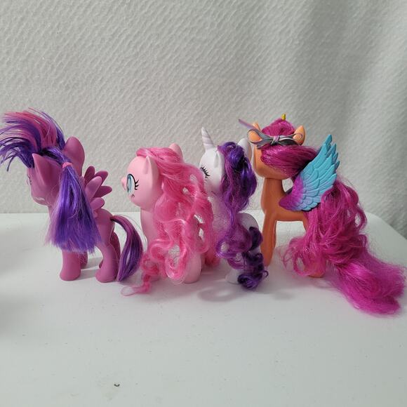 My Little Pony Lot of 4 Ponies Size Approx.5.750" 101824-2M3 - Picture 5 of 8